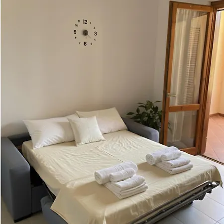 Con Giardino E Bbq Al Centro Di Holiday home Villasimius